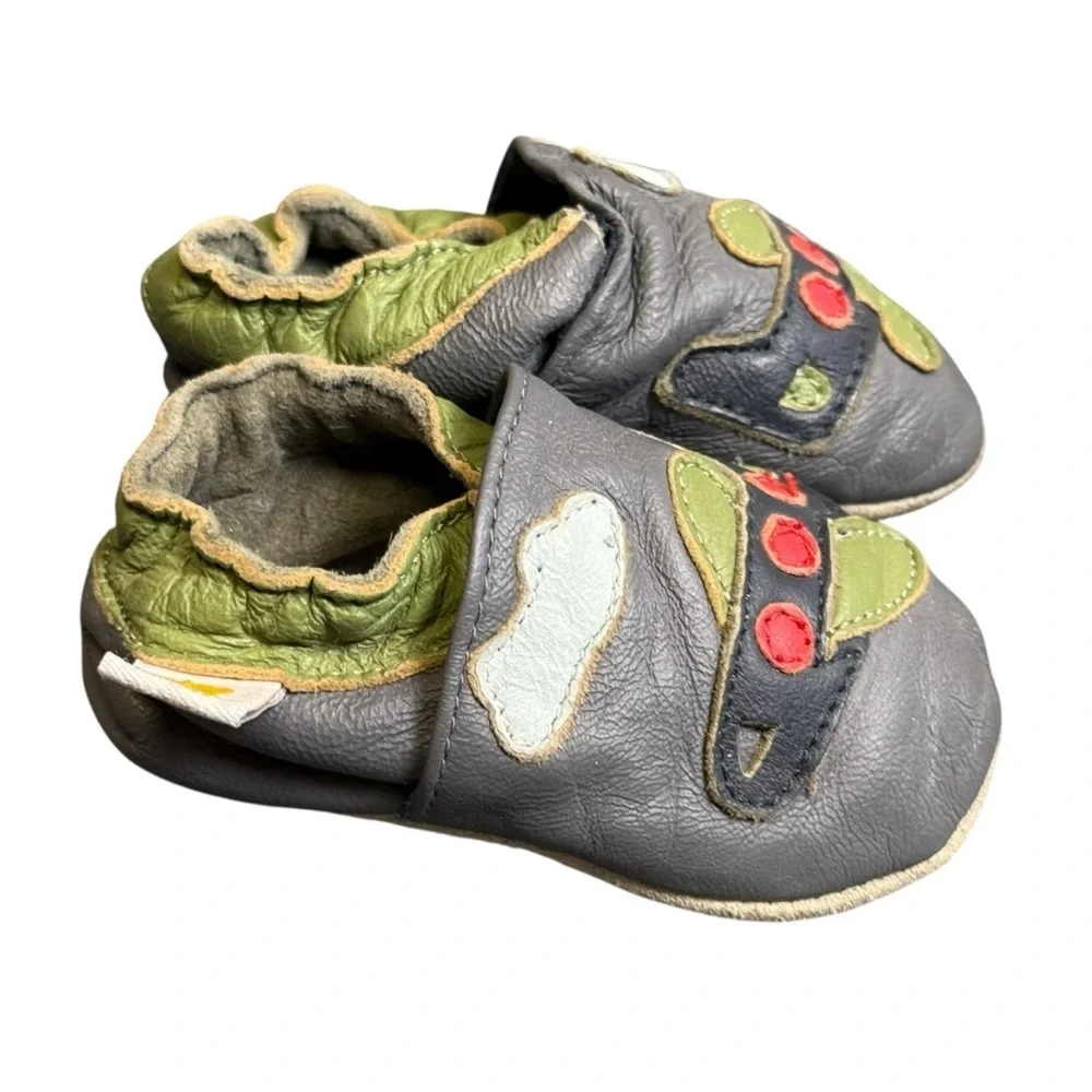 Baby Boy Girl Gray Green Leather Moccasin Shoes w/ Airplanes and Clouds 0-6 Mo